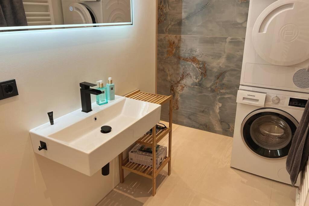 Soul-Apartment Balkon Privatparkplatz 2 Boxspringbetten 55Zoll Tv Wlan Leipzig Exteriör bild